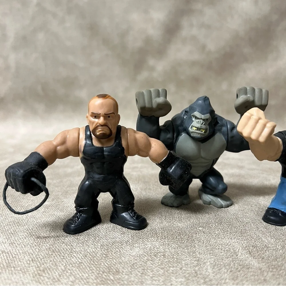 WWE Stetchable Action Figures - Lot Of 2 Wrestlers & 1 Gorilla